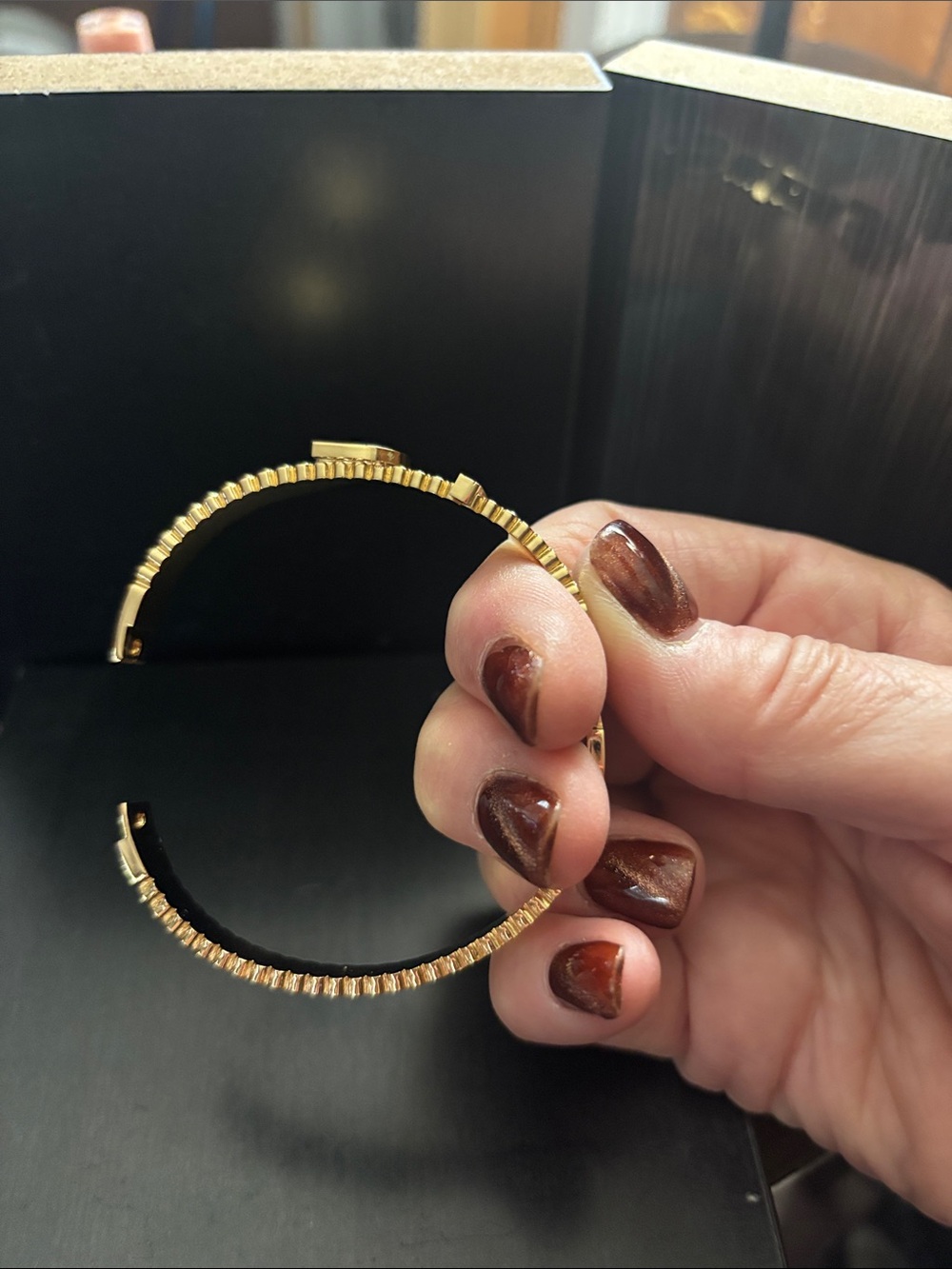 Beautiful bangle - Picture 2 of 3